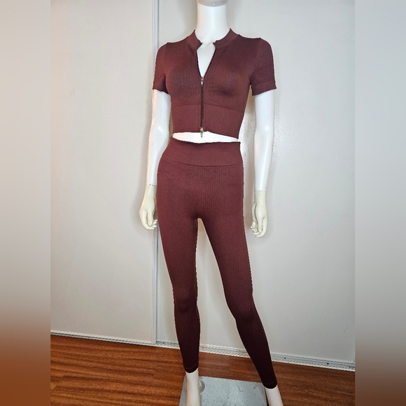 Pants - Women's Chocolate Brown Ribbed Two-Piece Workout Set Size S